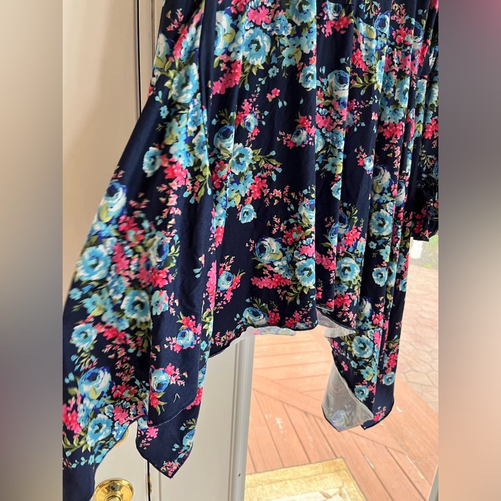 Floral tunic - Picture 3 of 4